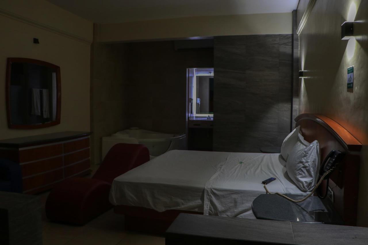 Autohotel Ilussion Córdoba Eksteriør billede