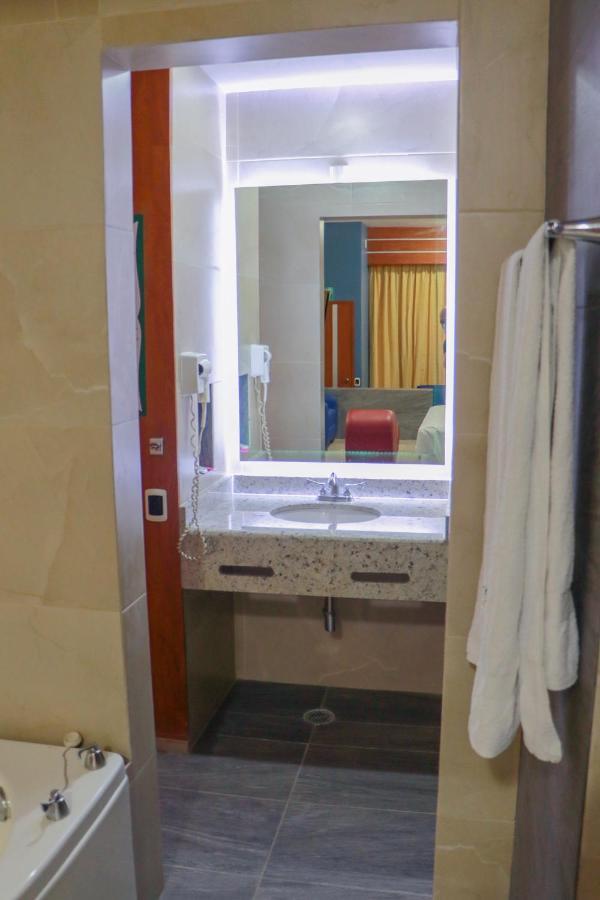 Autohotel Ilussion Córdoba Eksteriør billede