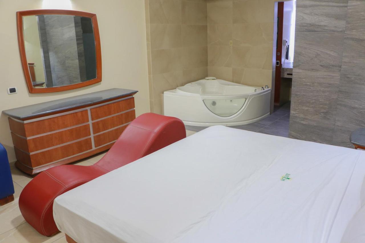 Autohotel Ilussion Córdoba Eksteriør billede